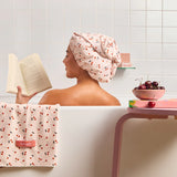 Kit.sch Satin Lined Shower Cap - Cherries